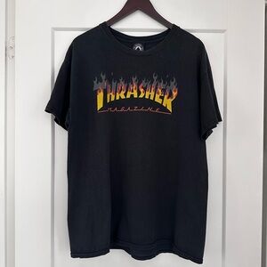 THRASHER MAGAZINE FLAME T-SHIRT IN WASHED BLACK